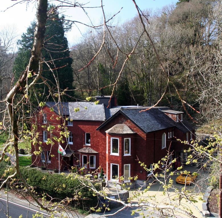 Lledr House Hostel Near Two Zip World Sites Dolwyddelan Exteriör bild